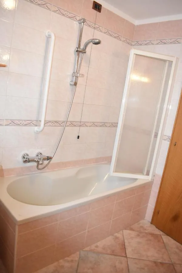 Appartamento Trela 3 Livigno 0*,  Italia